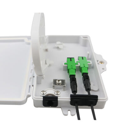 Caja de terminales de fibra óptica de 2 puertos FTTH PC exterior / interior ABS Material gris claro