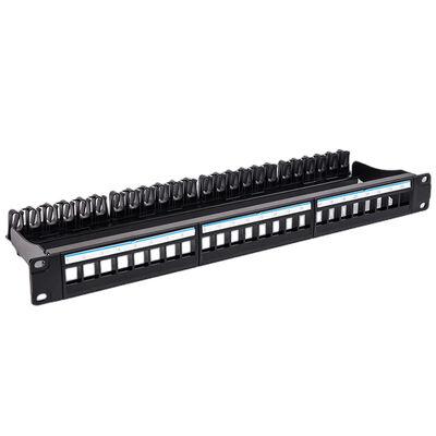 Enchufes trapezoidales negros del espacio en blanco RJ45 del puerto CAT6 del panel de remiendo de UTP 1U 24