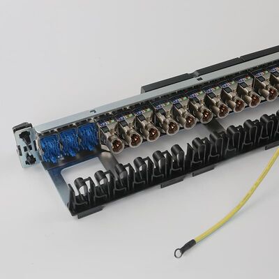 El panel de remiendo portuario integrado del panel de remiendo de la red de UTP RJ45 1U 24