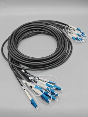 Cable de Fibra Óptica Blindado Pre-terminado Personalizado 6 12 24 Fibras Conector LC SC OS2 Monomodo Cable Negro Exterior de 5.0mm